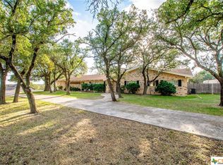 102 Skipcha Trl, Lampasas, TX 76550