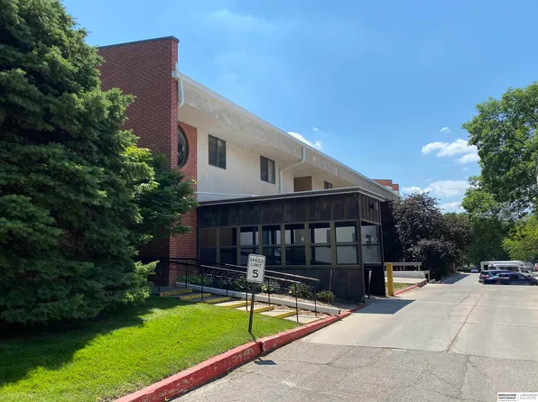 2820 N 66th Ave APT 319, Omaha, NE 68104