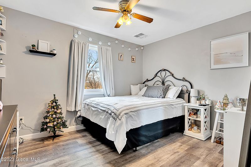 3rd image of 217 Washington Avenue