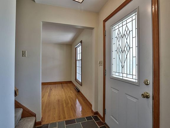 4th image of 254 N Ashbrook Cir