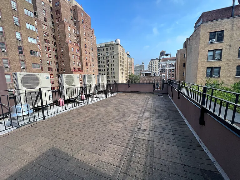 315 W 100th St #3A — Photo 18