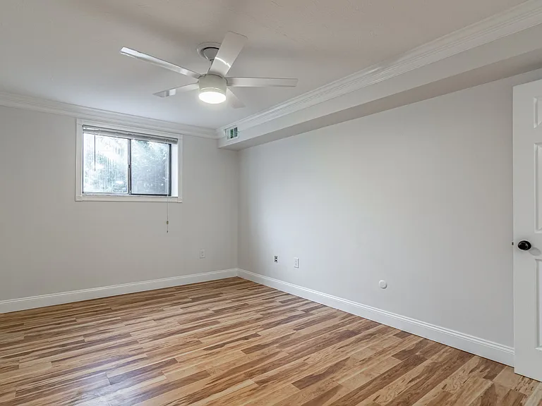 5410 Wellesley Ave #2 — Photo 16