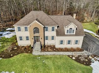 7 Deer Ridge Rd, Ashland, MA 01721
