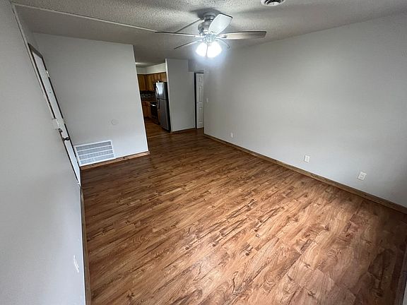 5th image of 4605 Ontario St #4