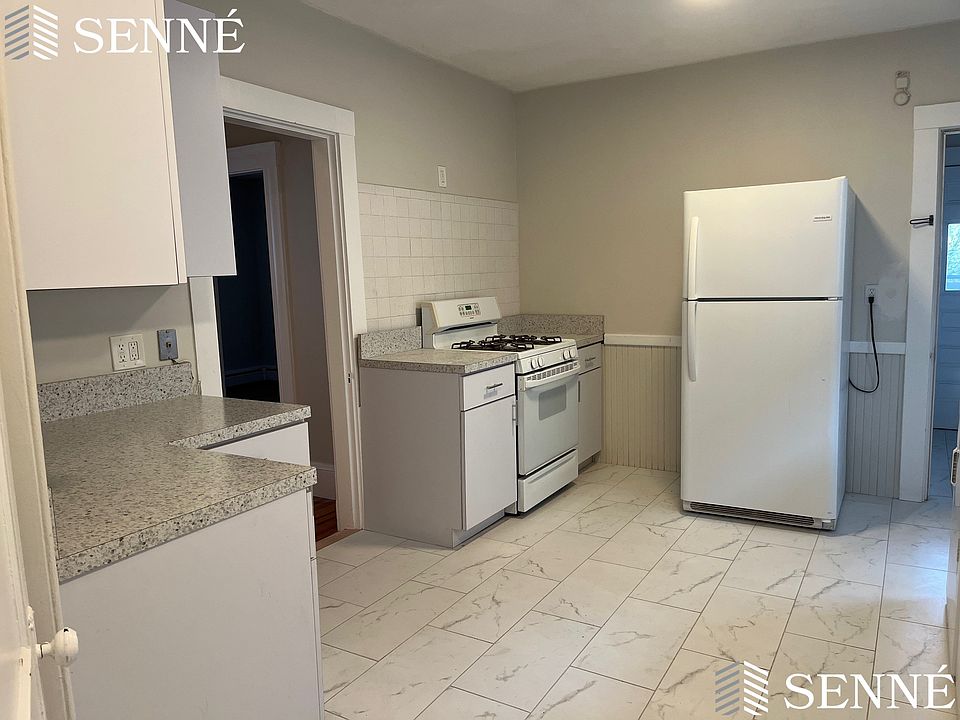 1st image of 145 Winsor Ave #1