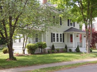 305 Manning St, Needham, MA 02492