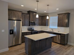 452 NE Pine St, Sublimity, OR 97385