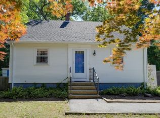 22 Willis Lake Dr, Sudbury, MA 01776