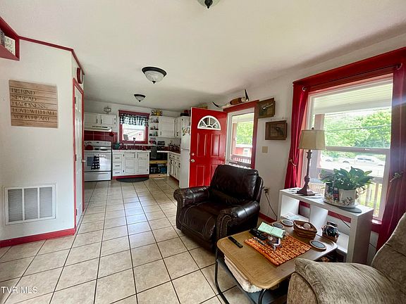 4th image of 6483 Cleveland Rd