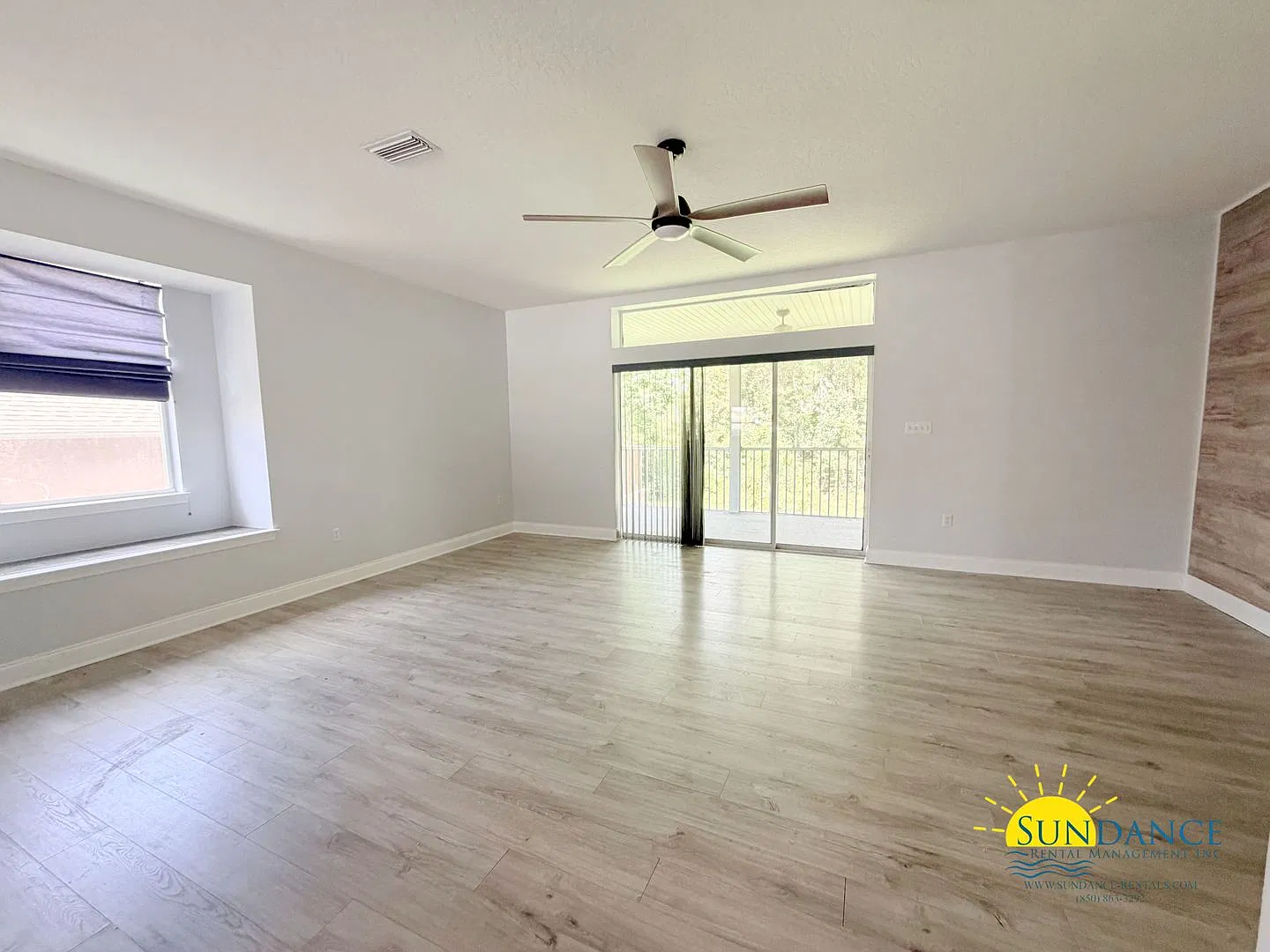 Stunning 4 Bedroom Home in Mary Ester! — Photo 4