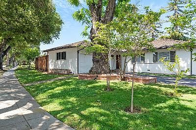 1st image of 2027 Lynwood Ter