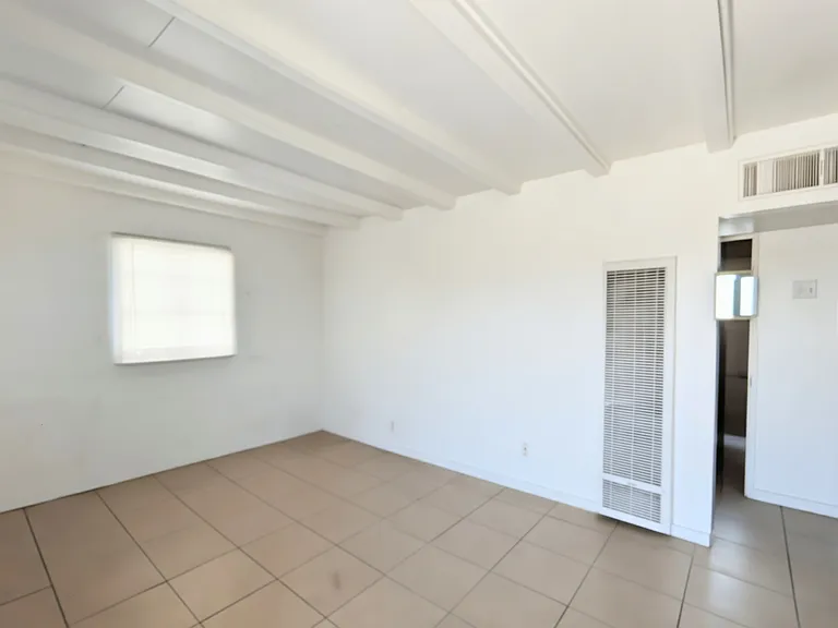 617 E Knox Dr #617 — Photo 6
