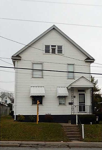 1st image of 217 N 4th St