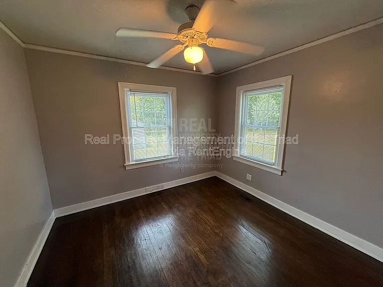 1003 W Wendover Ave — Photo 11