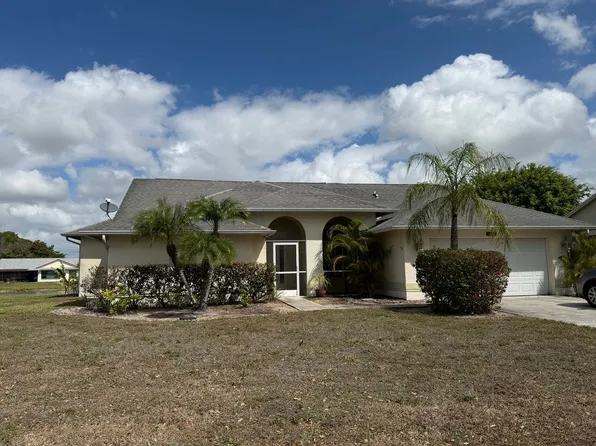 3425 Anton Ct, Naples, FL 34109