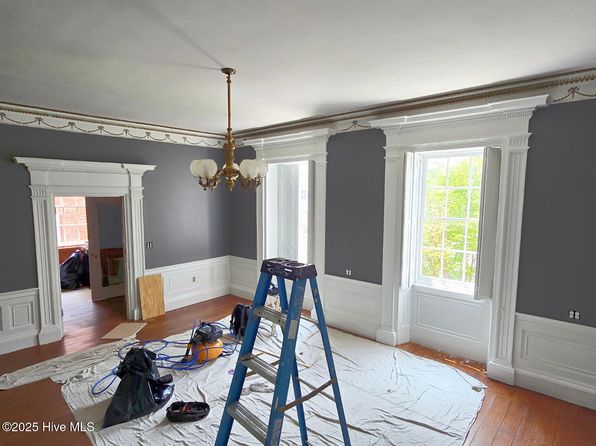 228 Craven St FLOOR 2