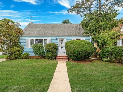 89 E Clinton Avenue, Roosevelt, NY, 11575