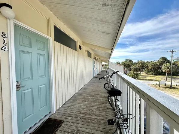 82 2nd St UNIT 314, Cedar Key, FL 32625