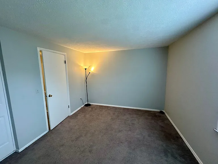 244 E Commons Dr — Photo 50