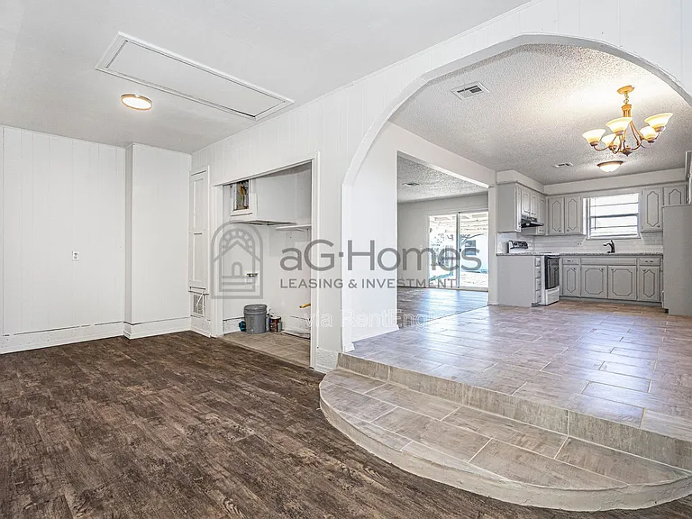 3920 Dentwood Ter — Photo 12