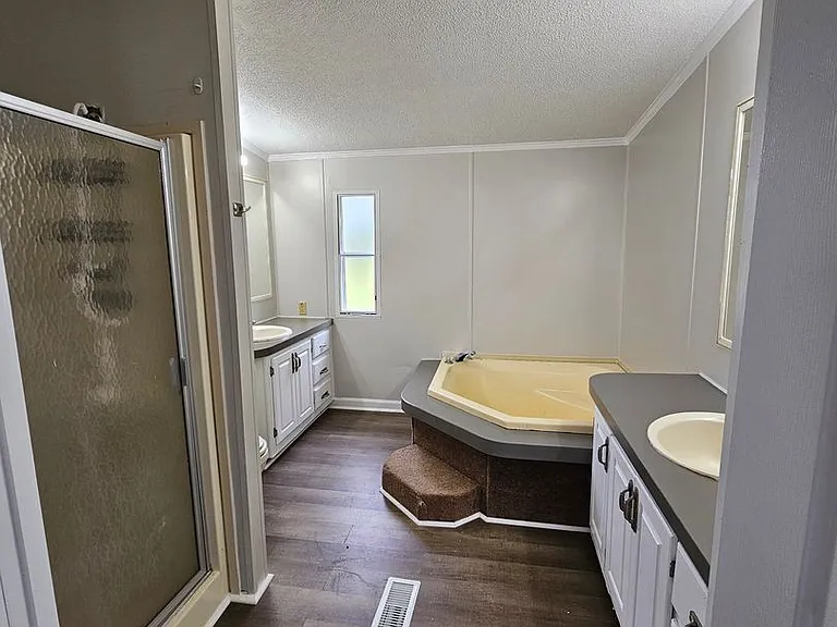 68 Constitution Way — Photo 11