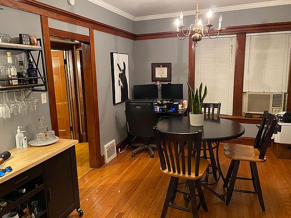 4th image of 2144 W Grace St #1B