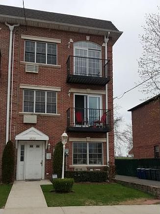 1st image of 9522 Schenck St #2