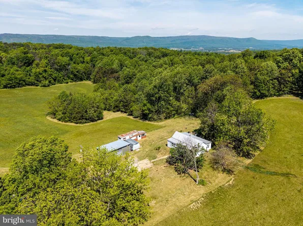269 Comer Ave, Shenandoah, VA 22849
