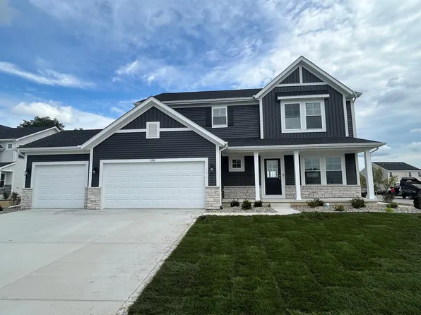 2545 Iowa St, Crown Point, IN 46307