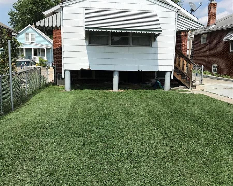 2nd image of 4704 Allemania St