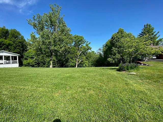 2nd image of 4052 Skyland Dr
