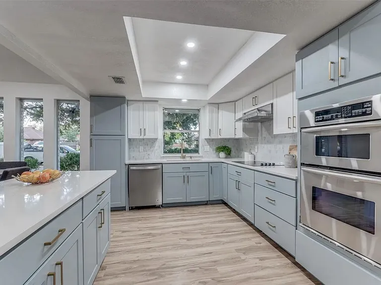 7124 Teresita Trl — Photo 6