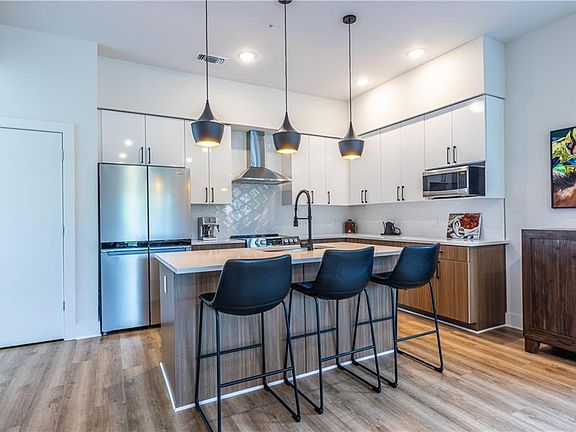 5th image of 112 Rogers St #208