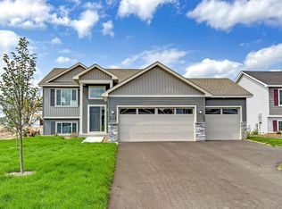 1678 Oak Ridge St, Hanover, MN 55341