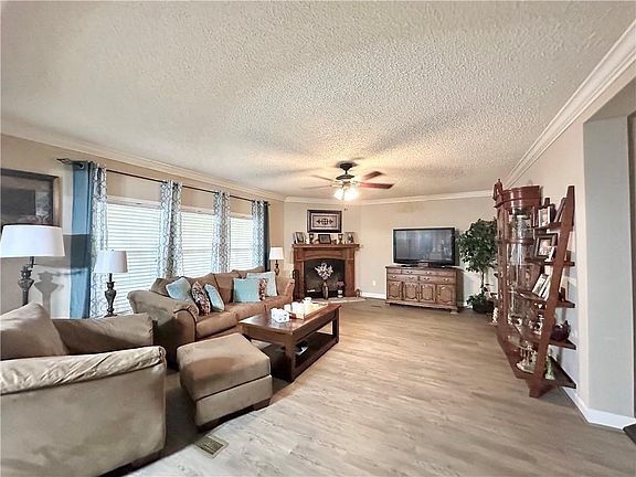 2nd image of 32000 Tetanne Dr