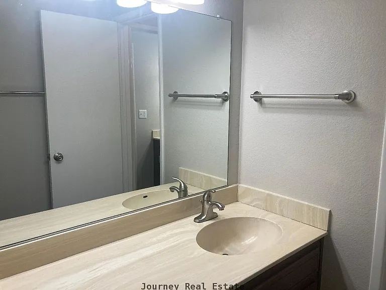 312 Bridge St — Photo 14