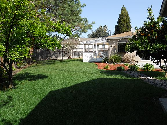 2nd image of 2878 Bruce Ct