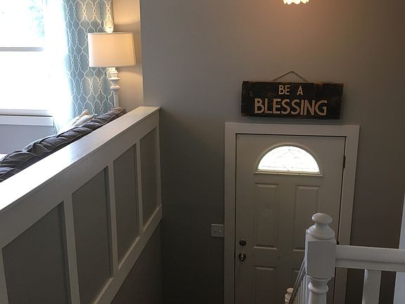 5th image of 1928 N 152nd Plz