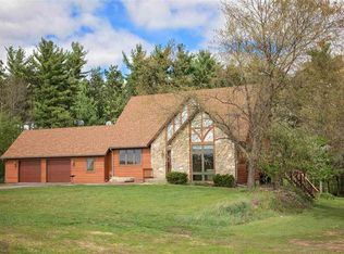 E10710 County Road O, Prairie Du Sac, WI 53578