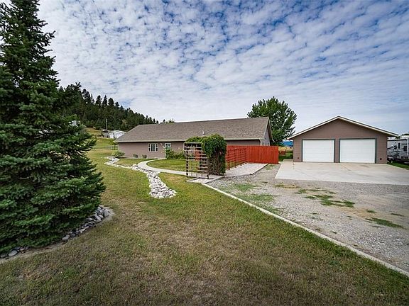 2nd image of 1330 Whispering Pines Dr