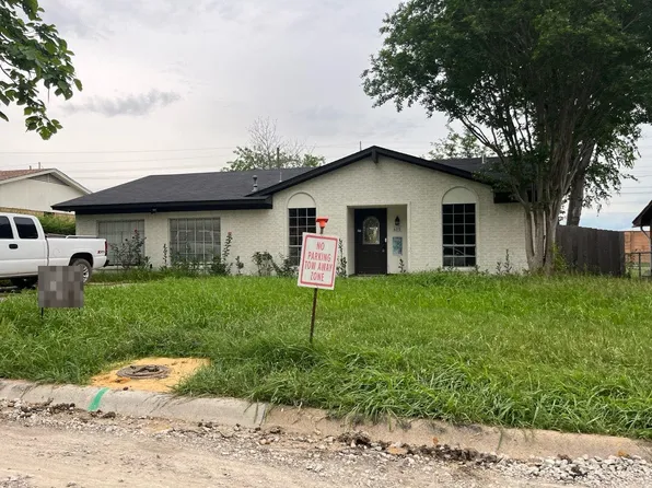605 Neptune Dr, Denton, TX 76209