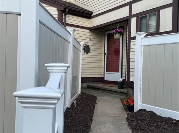 81 Main Street #10B, Branford, CT 06405