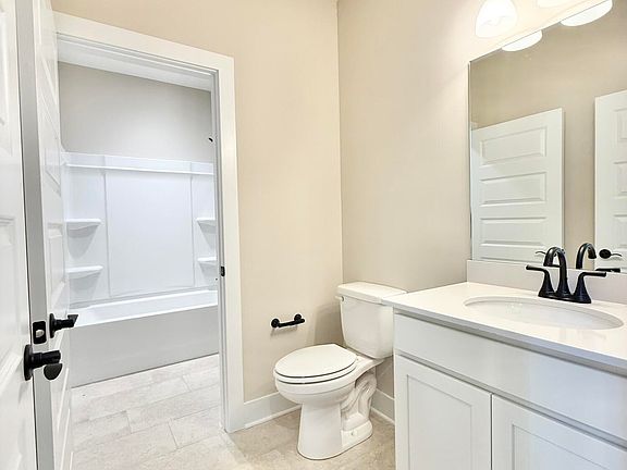 5th image of 2425 Tributary Dr