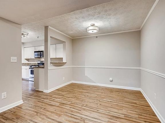 4th image of 4060 Riverlook Pkwy SE Unit 107