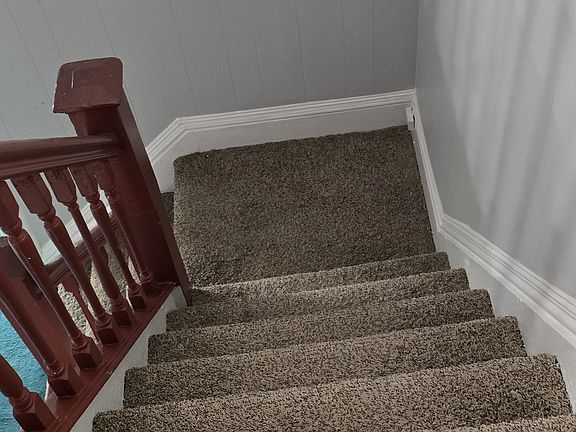 stairs to attic