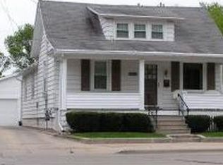 615 S Baird St, Green Bay, WI 54301