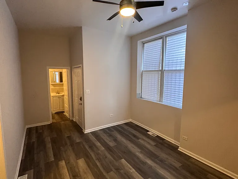 2230 S Kedzie Ave #1R — Photo 2