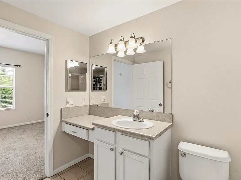 2801 Chancellorsville Dr #718 — Photo 28