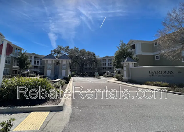 8290 Gate Pkwy #911 — Photo 2
