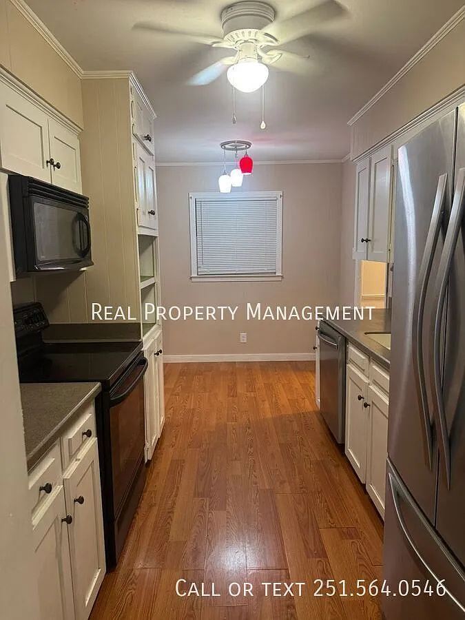4440 Nicholl Drive, Mobile, AL 36619 Charming 3BR/2.5BA Brick Ranch | 1,292 sq ft — Photo 4